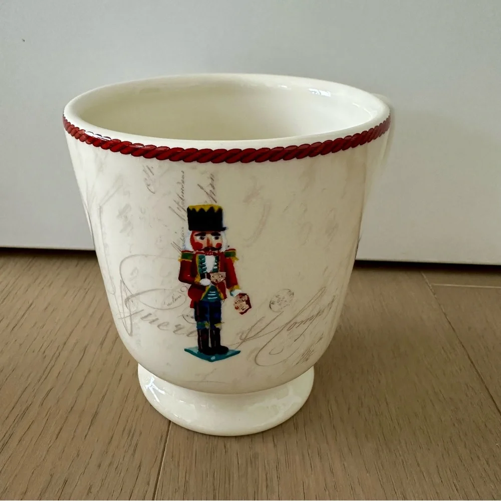 Williams Sonoma Nutcracker Christmas Holiday Festive Set of 6 Mugs - Picture 5 of 9